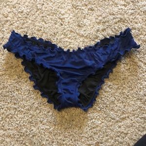 Super cute navy bikini bottoms